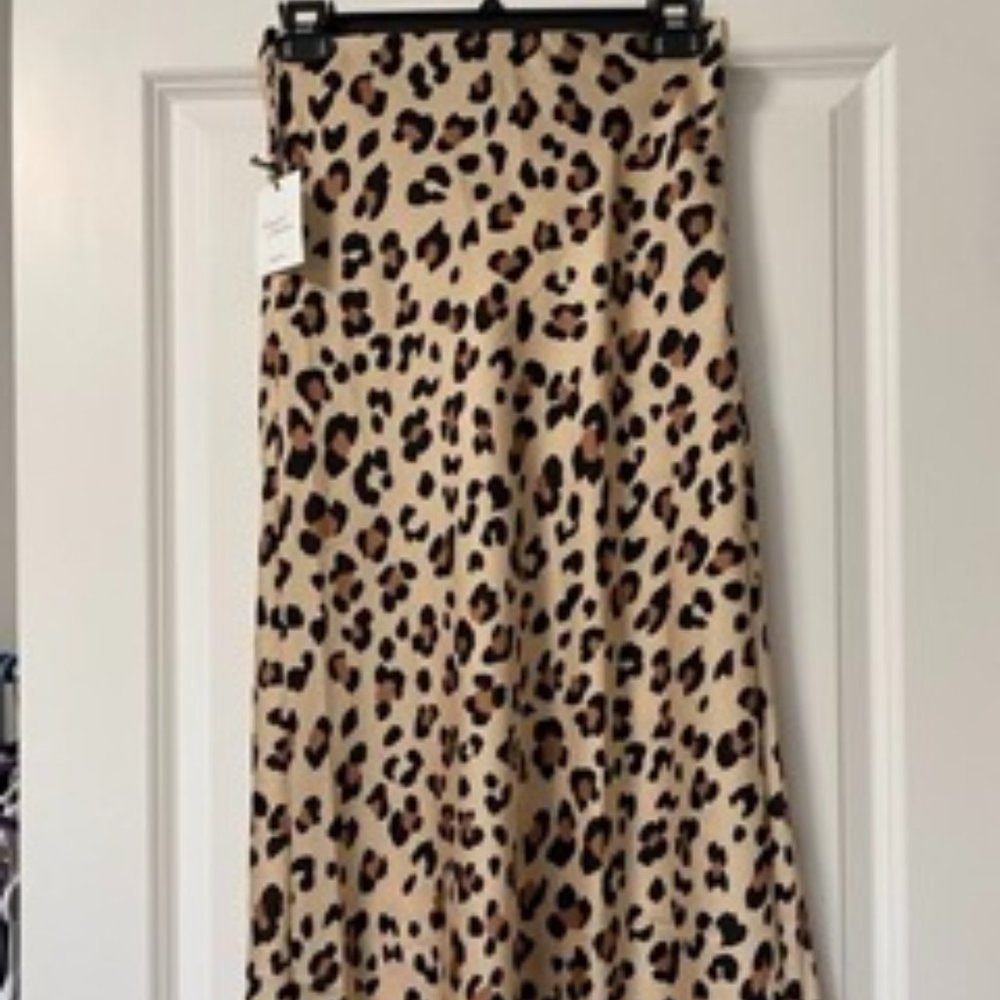 NWT Forever 21 Leopard/Animal Print Maxi Skirt (Small)